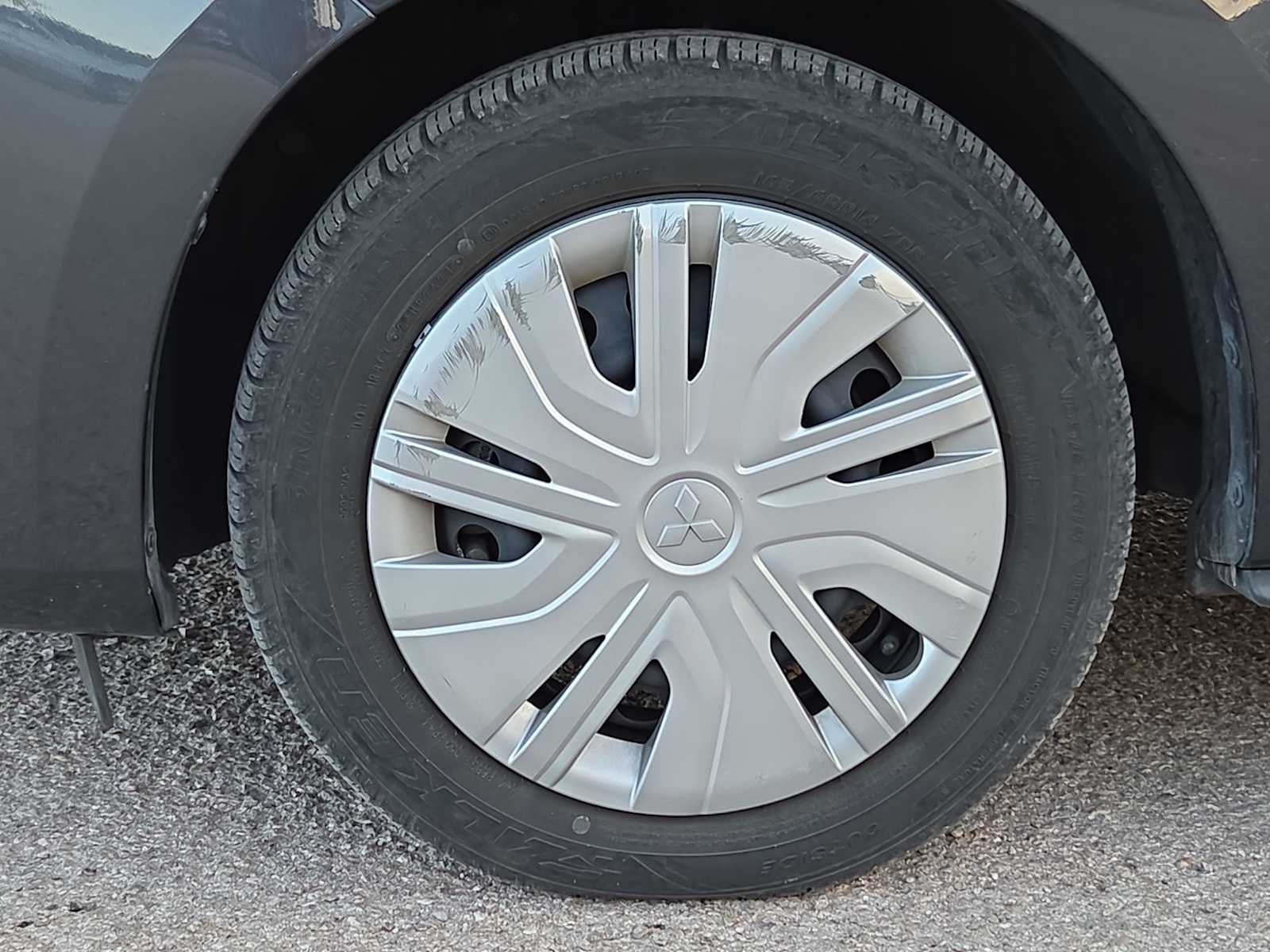 2024 Mitsubishi Mirage ES