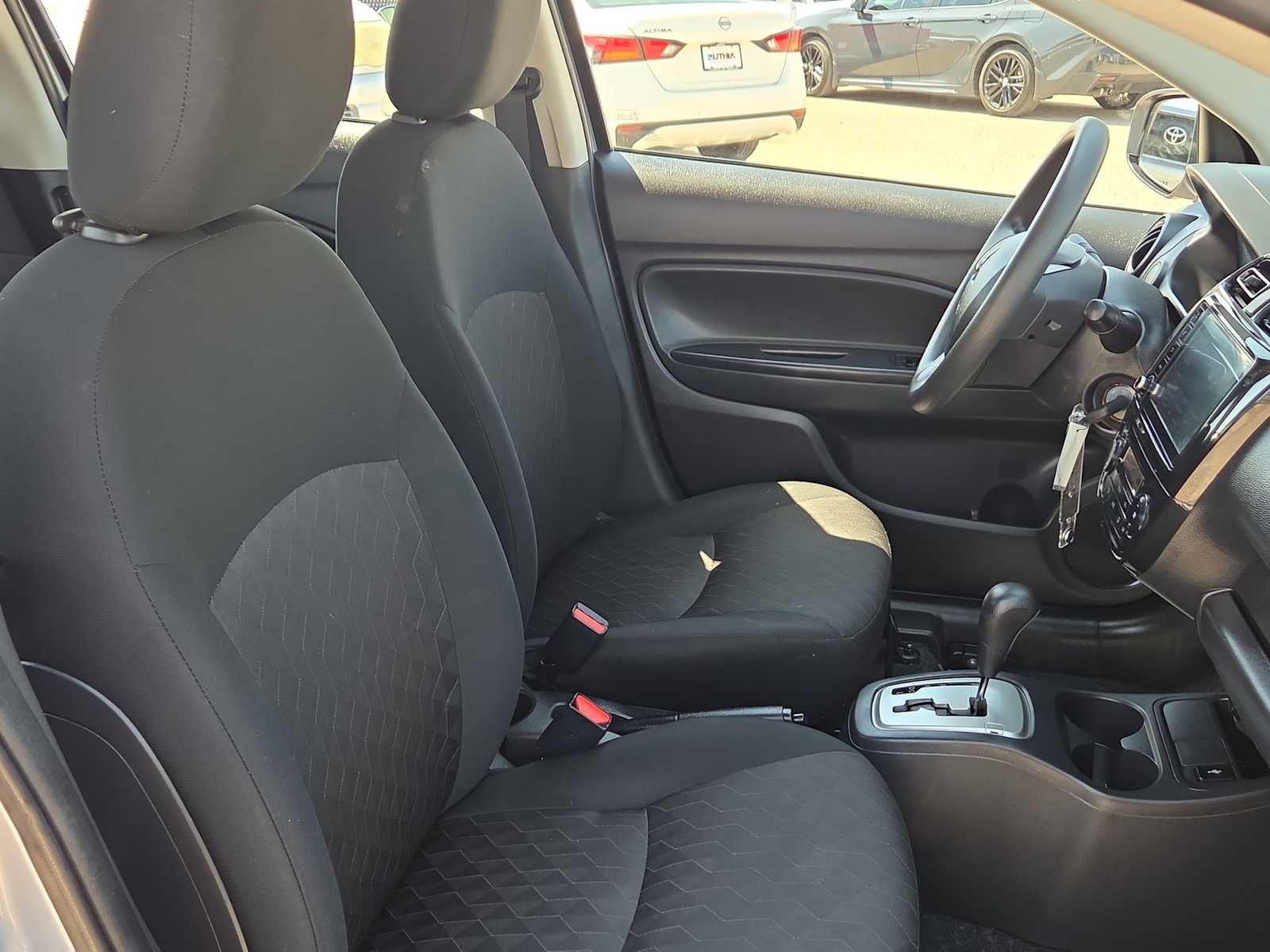 2024 Mitsubishi Mirage ES