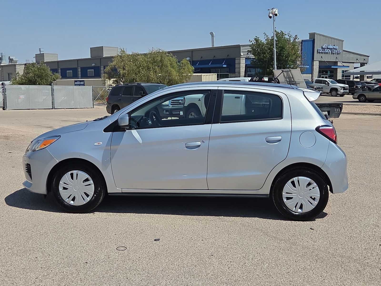 2024 Mitsubishi Mirage ES
