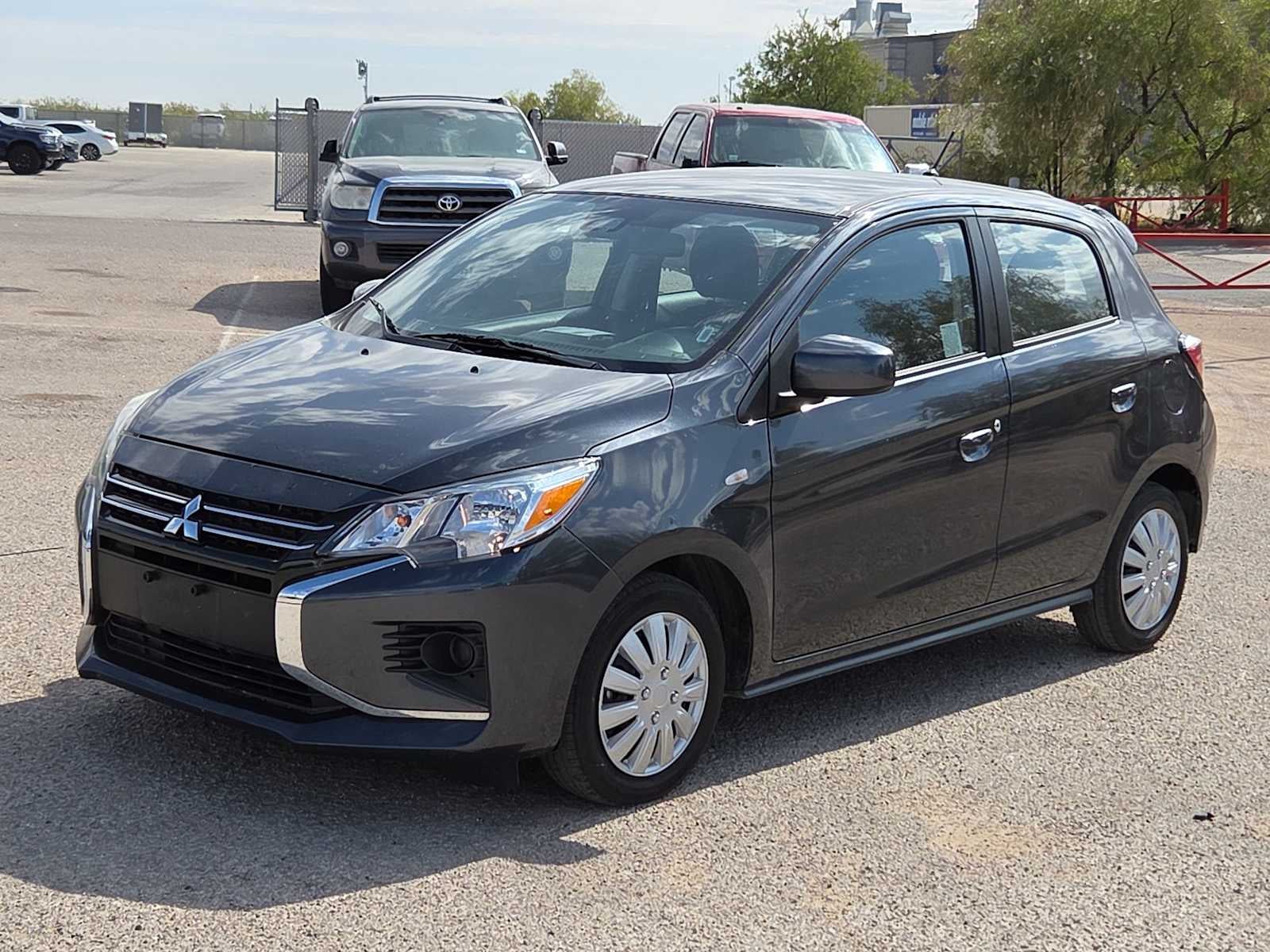 2024 Mitsubishi Mirage ES