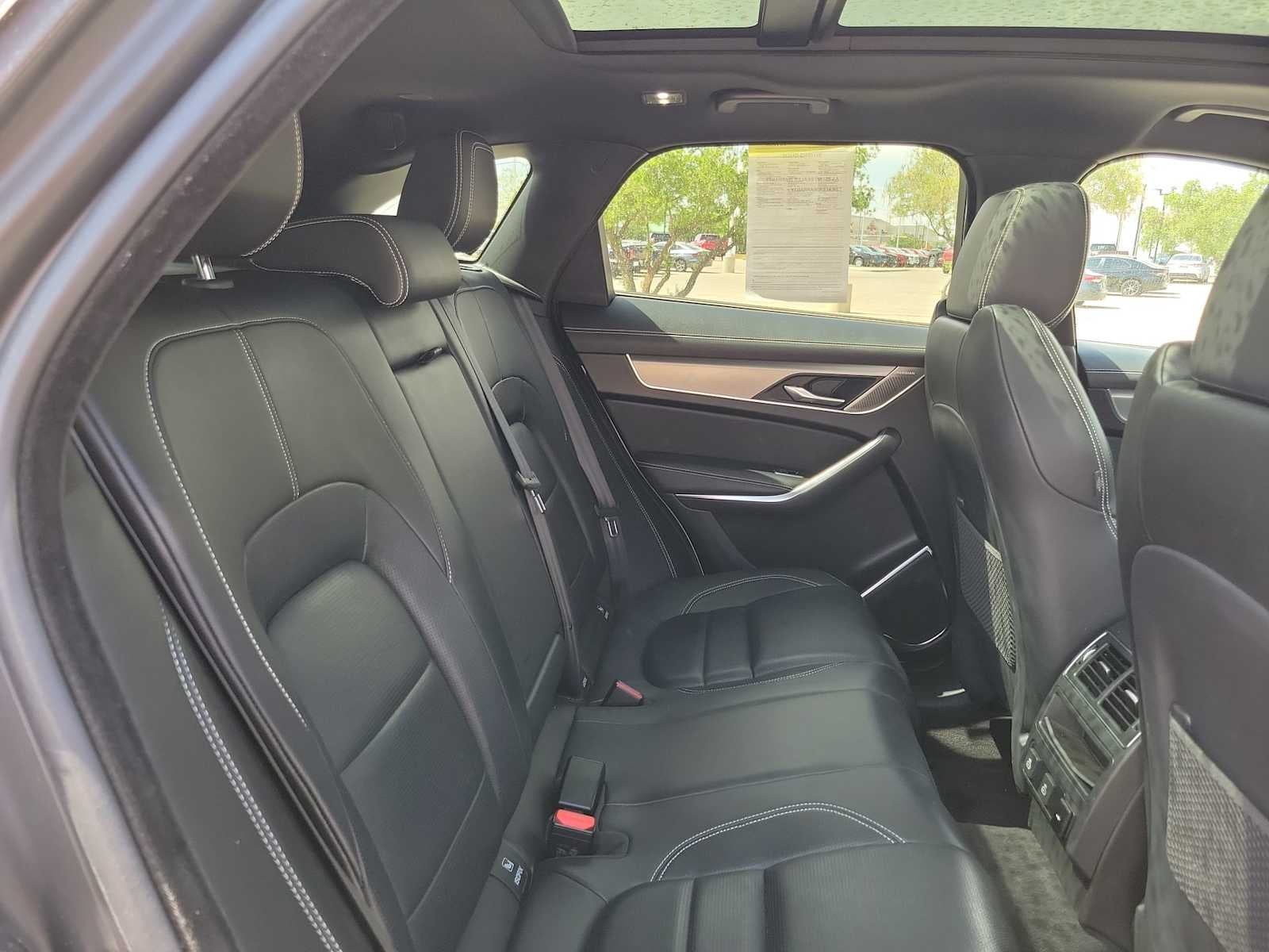 2024 Jaguar F-PACE R-Dynamic S