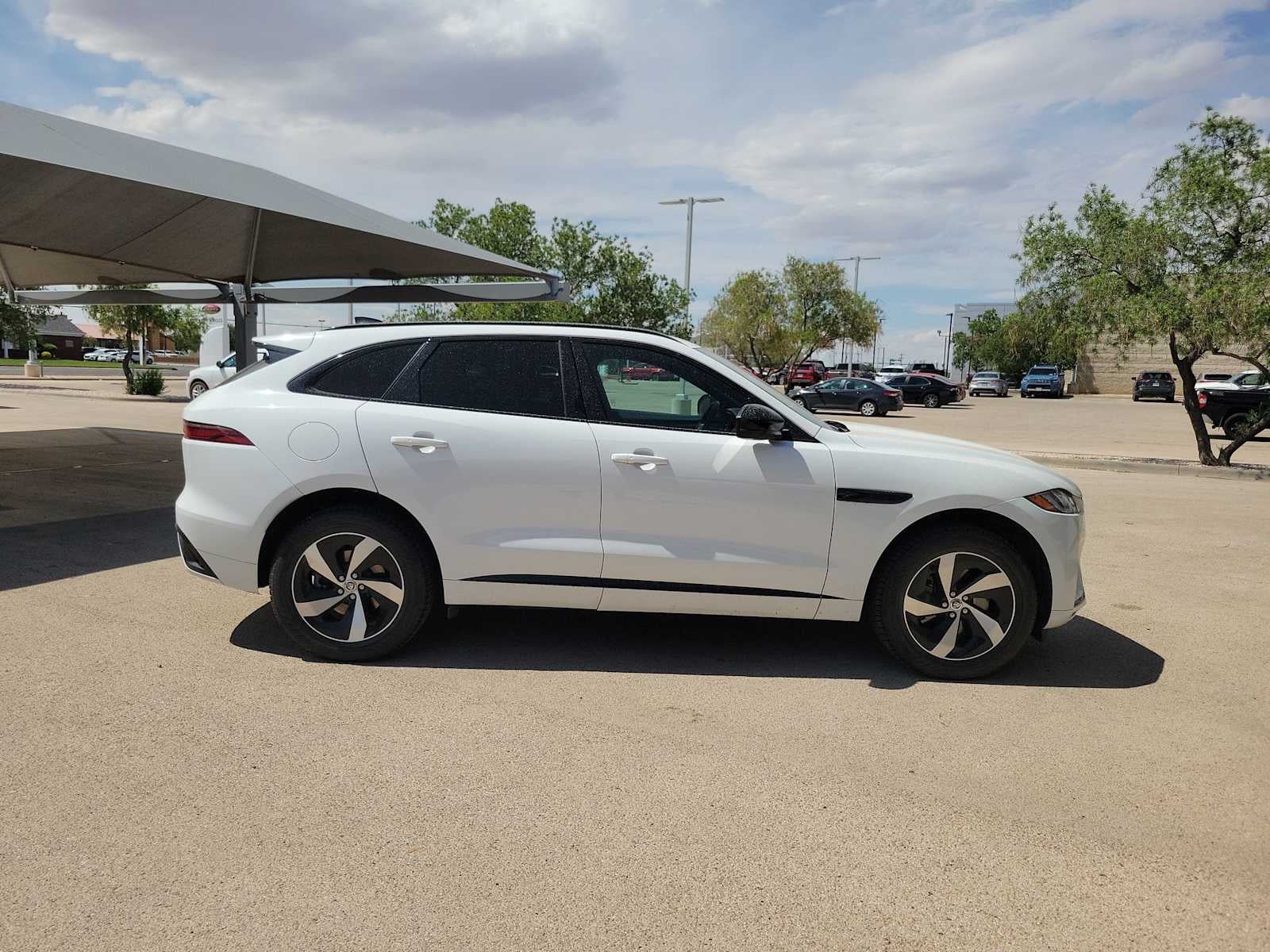 2024 Jaguar F-PACE R-Dynamic S