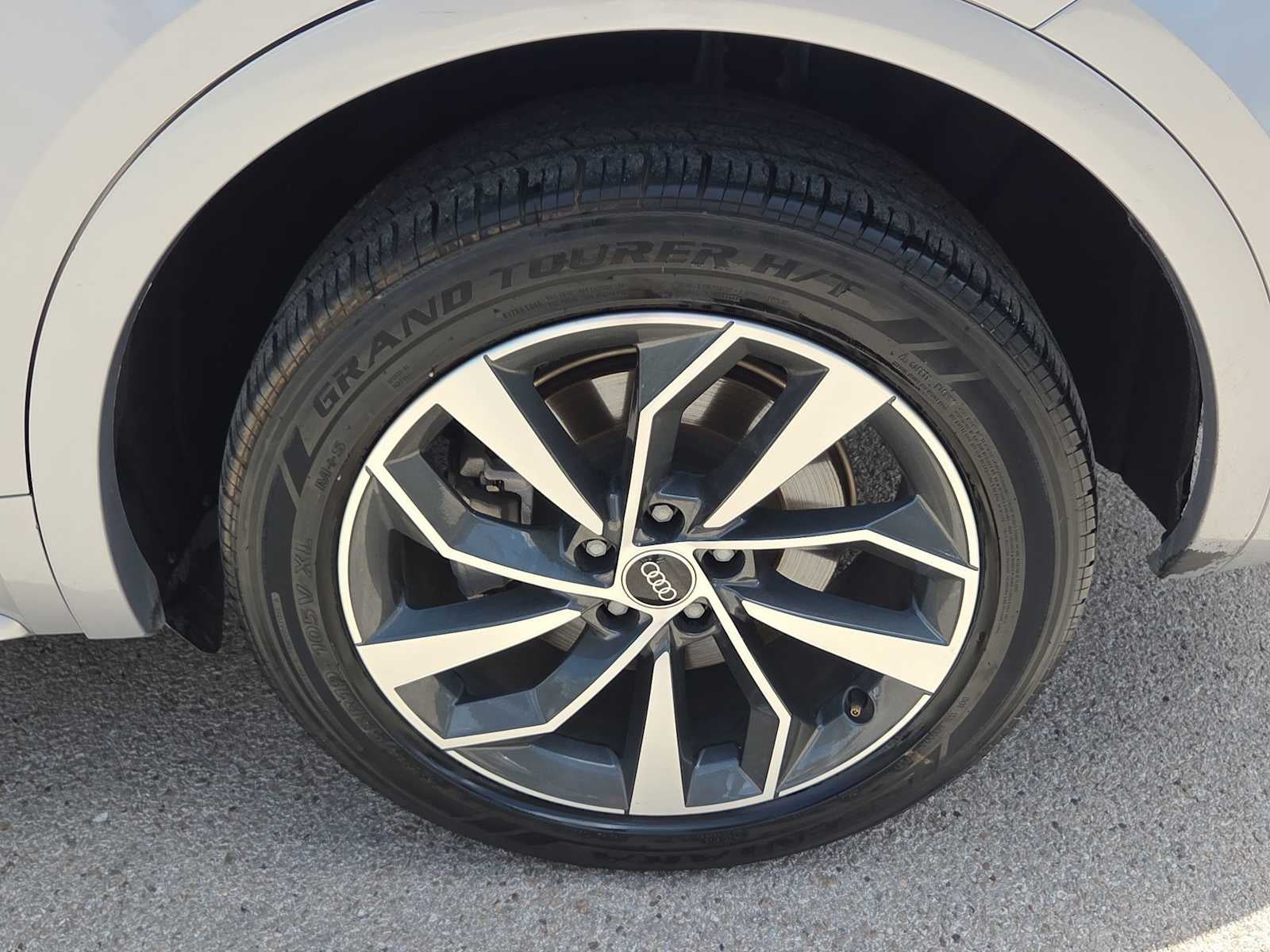 2022 Audi Q5 S line Premium Plus