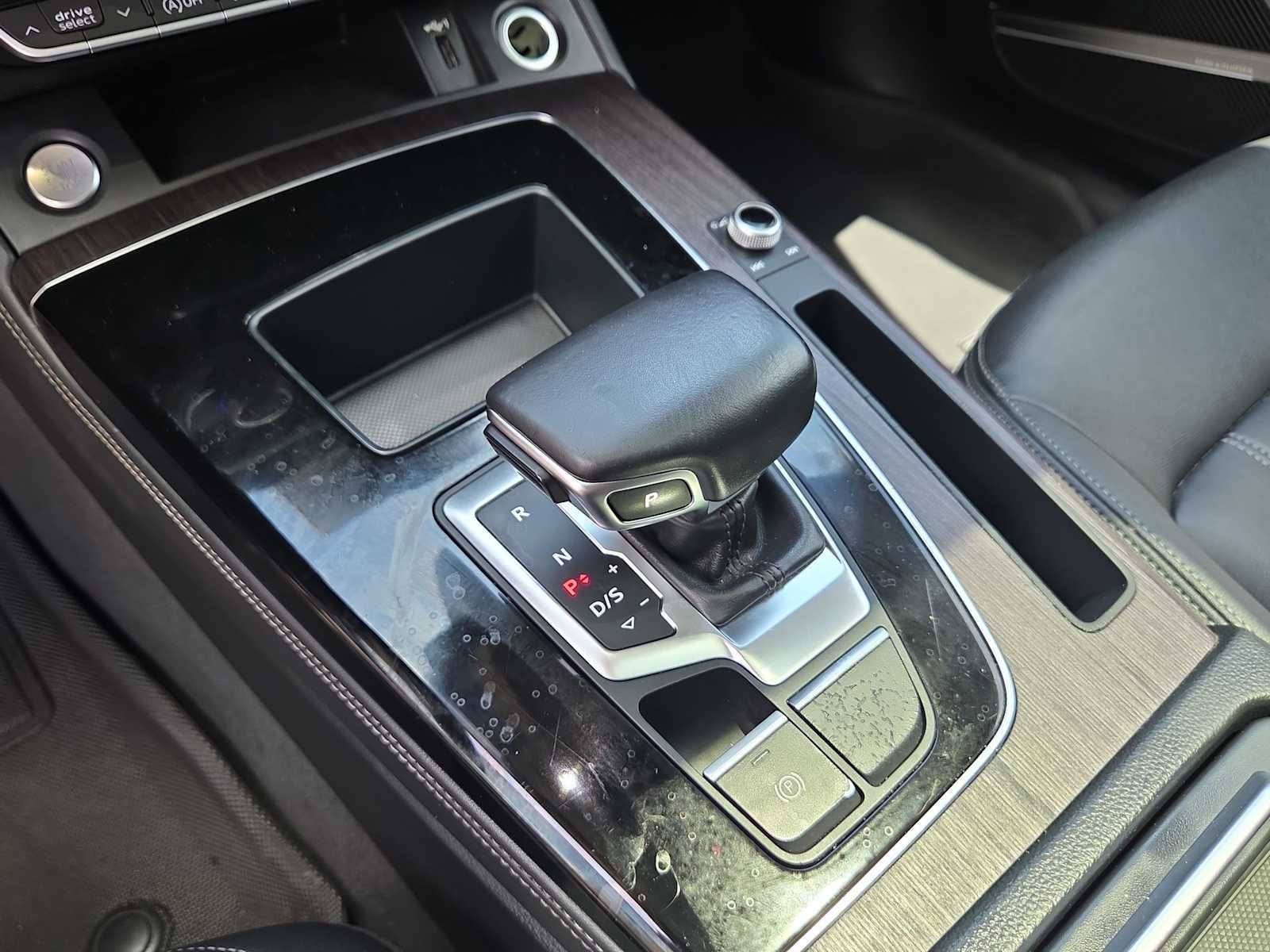 2022 Audi Q5 S line Premium Plus