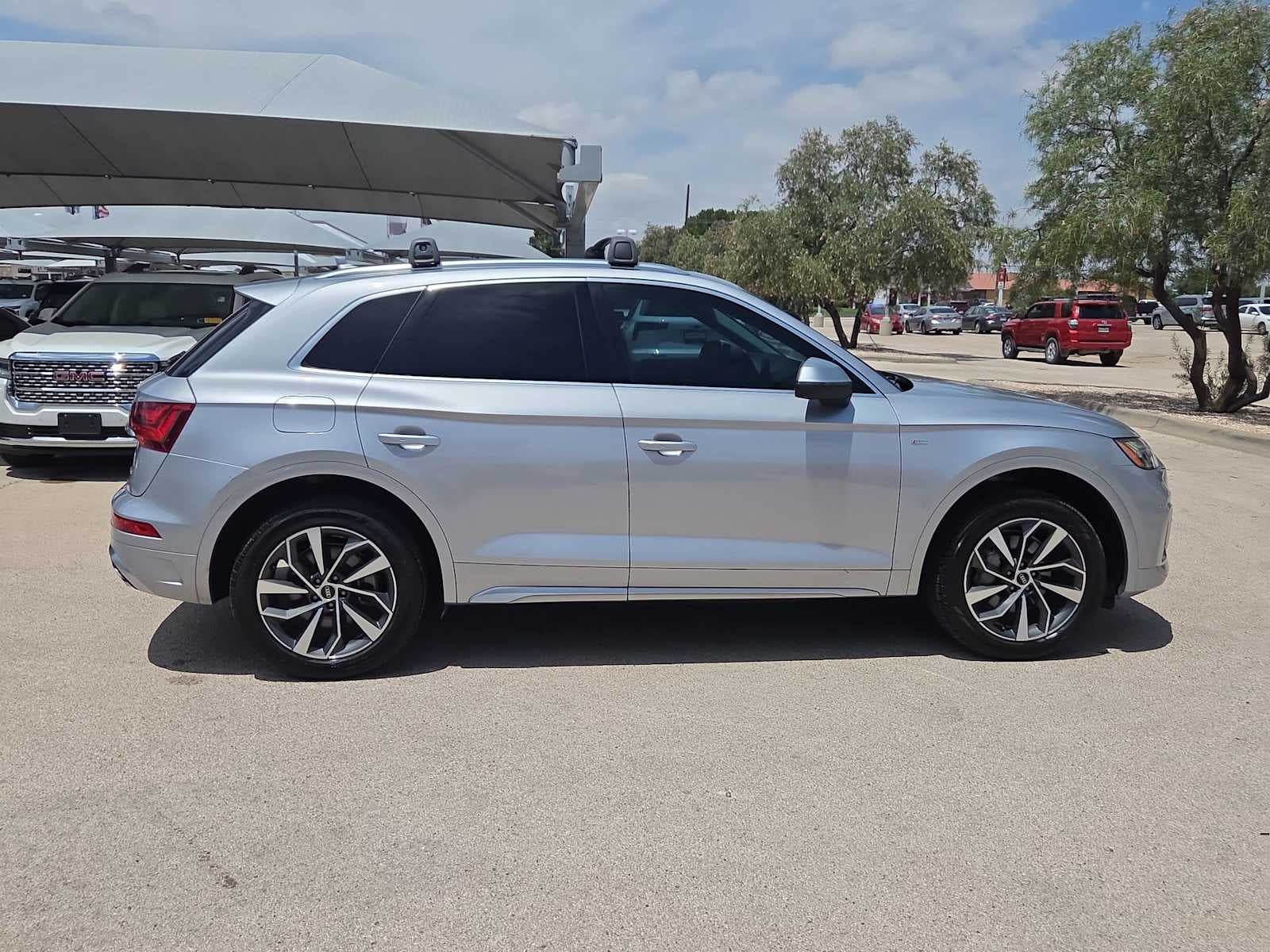 2022 Audi Q5 S line Premium Plus