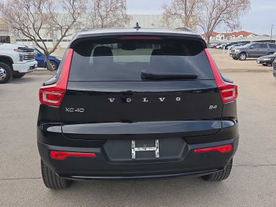 2023 Volvo XC40 Ultimate Dark Theme