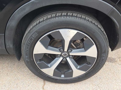 2023 Volvo XC40 Ultimate Dark Theme